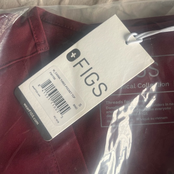 BNWT FIGS Burgundy Scrub Set size small - Picture 10 of 10